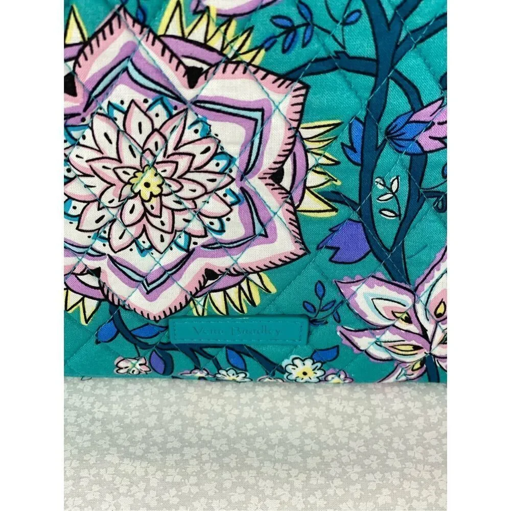 VERA BRADLEY Large Blush & Brush Makeup Case - PEACOCK GARDEN